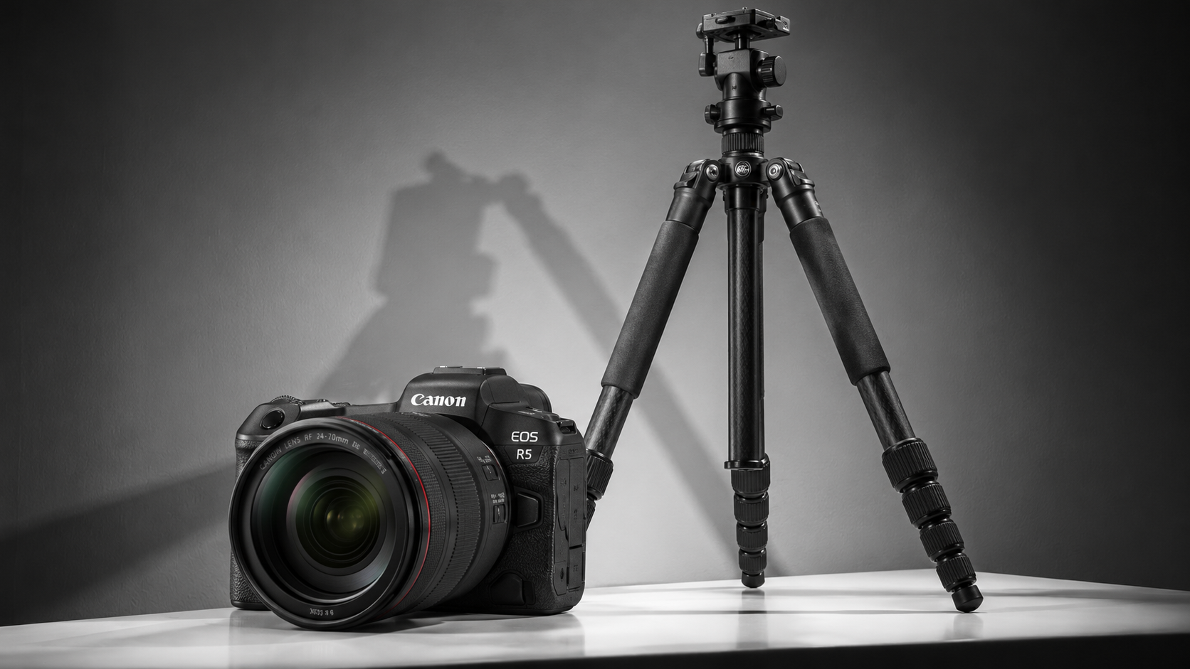 5 Best Tripods for Canon EOS R5 That Are Worth Buying