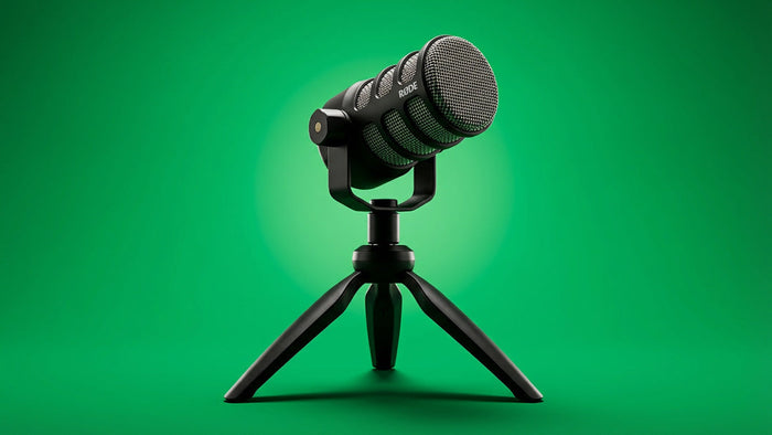 5 Mini Tripods That Can Hold the RØDE PodMic (2026 Tested)